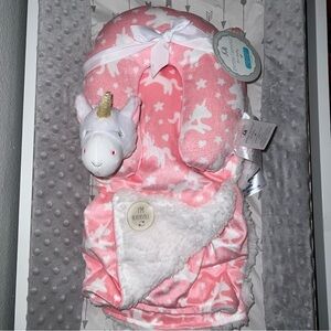 Petite l’amour for Baby Pink Unicorn 2 Piece Blanket Set